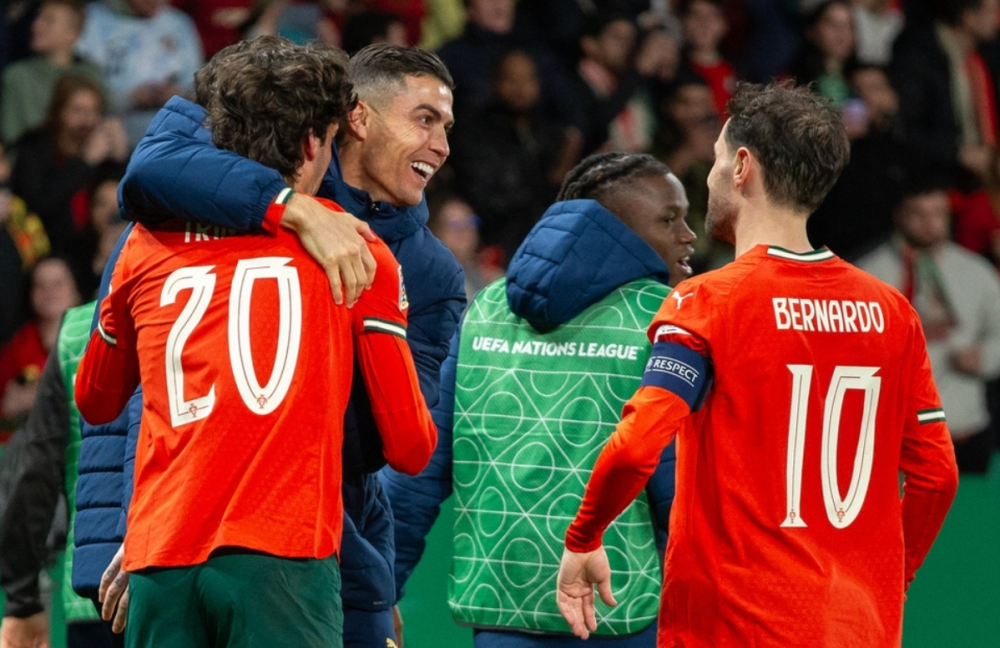 包含C罗与40激战西班牙队分钟，夺冠胜负难料！，德罗巴焦点对战气势如虹延续的词条kaiyun体育官网下载